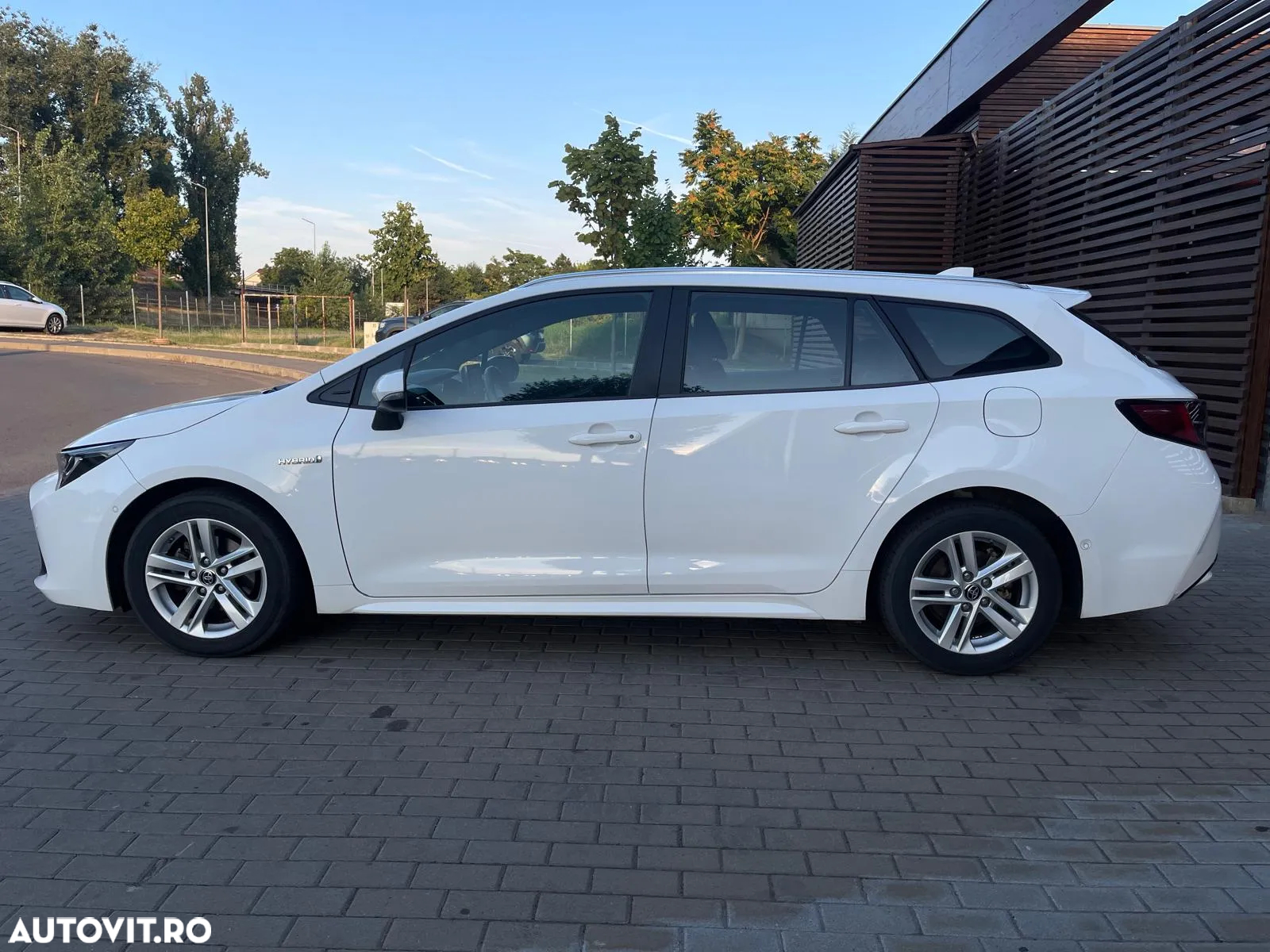 Toyota Corolla 1.8 HSD Dynamic - 12