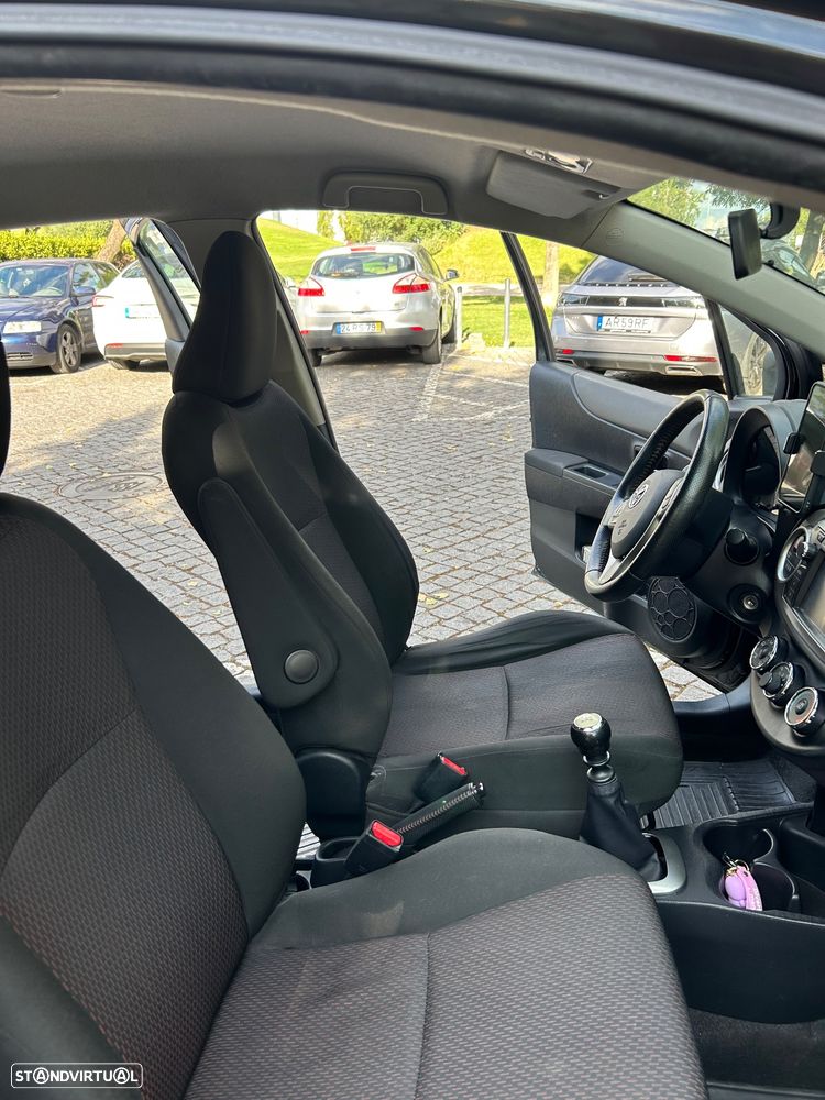 Toyota Yaris 1.4 D-4D SE Sport - 23