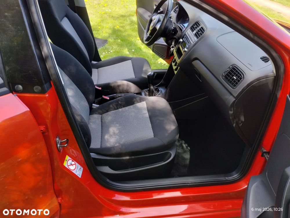 Volkswagen Polo 1.4 16V Trendline - 34