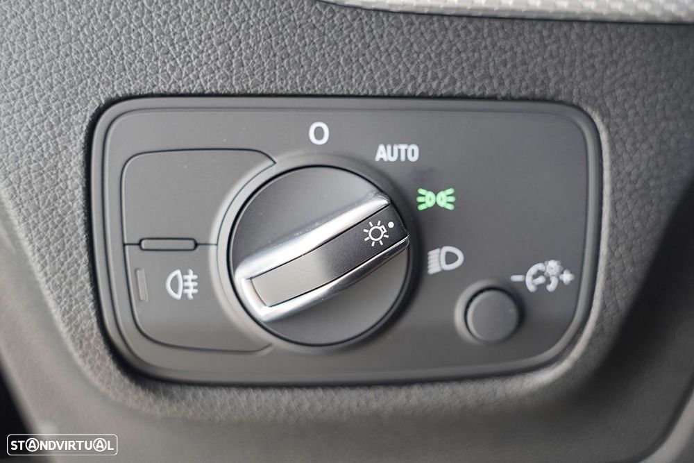 Audi Q2 30 TFSI Advanced - 18