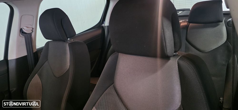 Peugeot 308 - 10