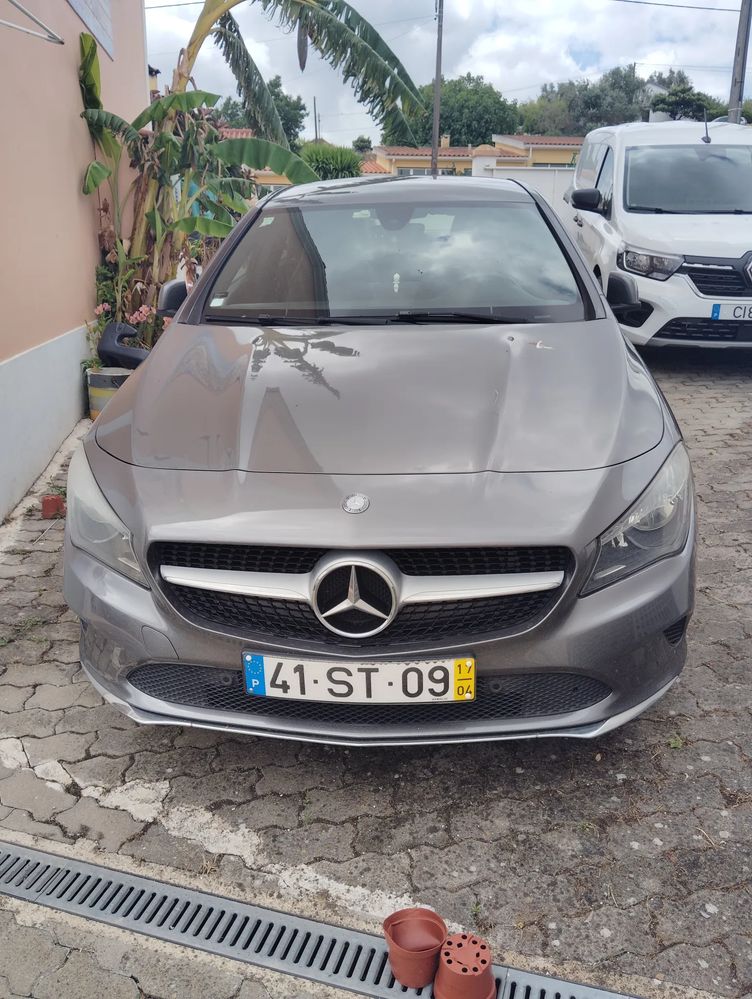 Mercedes-Benz CLA 180
