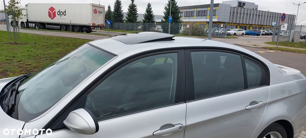 BMW Seria 3 318d - 13