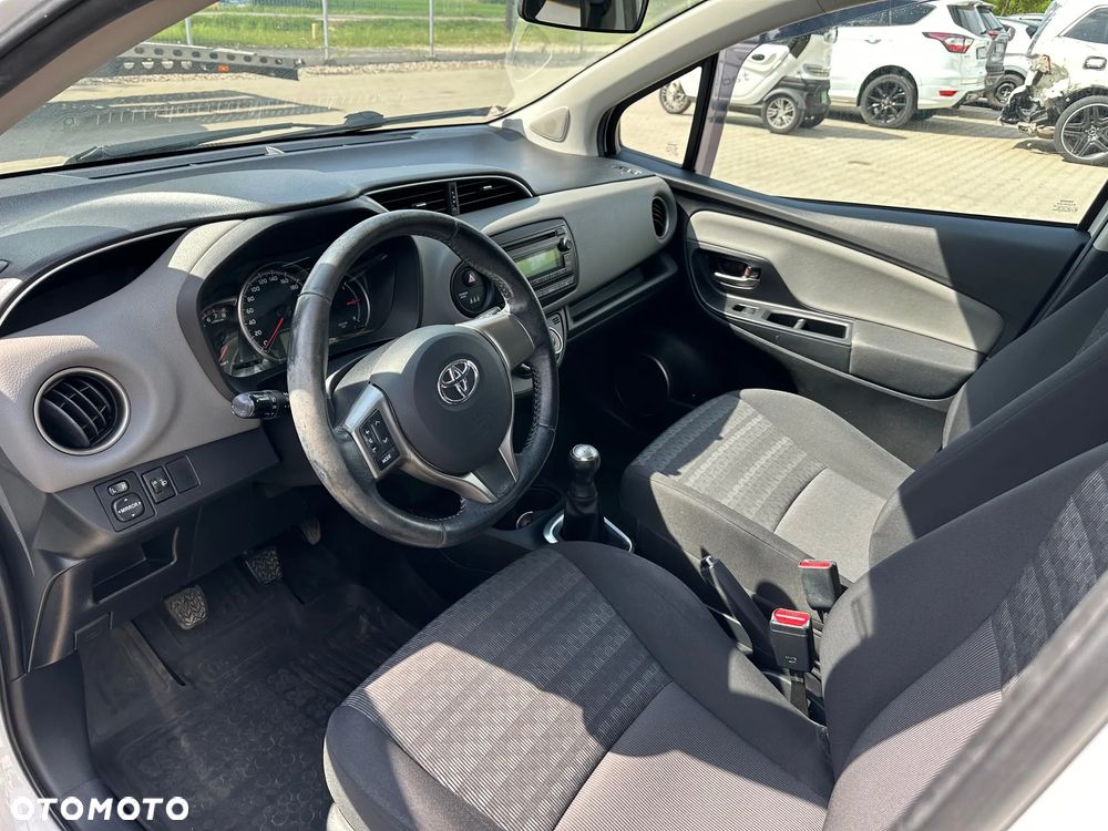 Toyota Yaris - 11