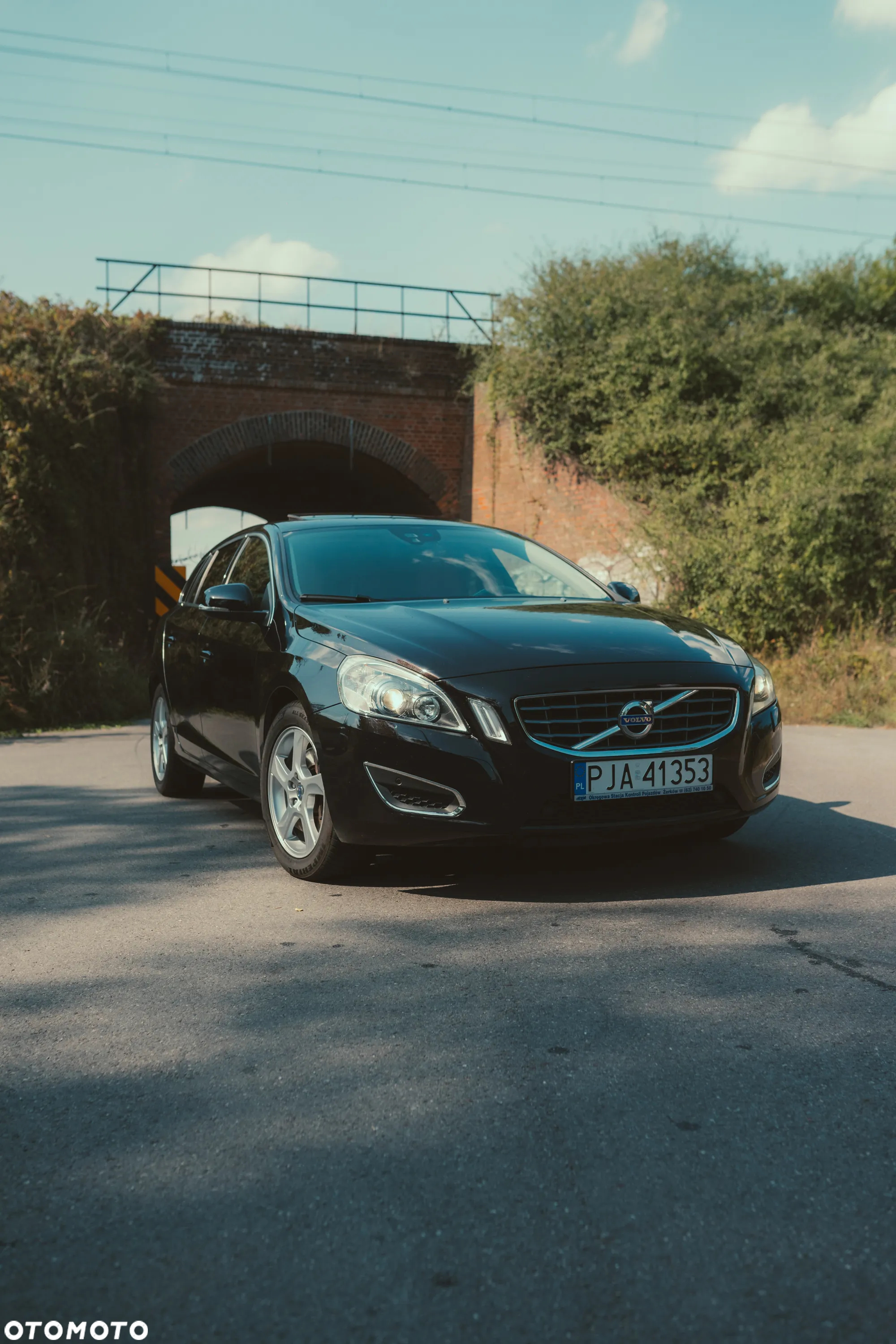 Volvo V60 T6 AWD Geartronic Summum - 2