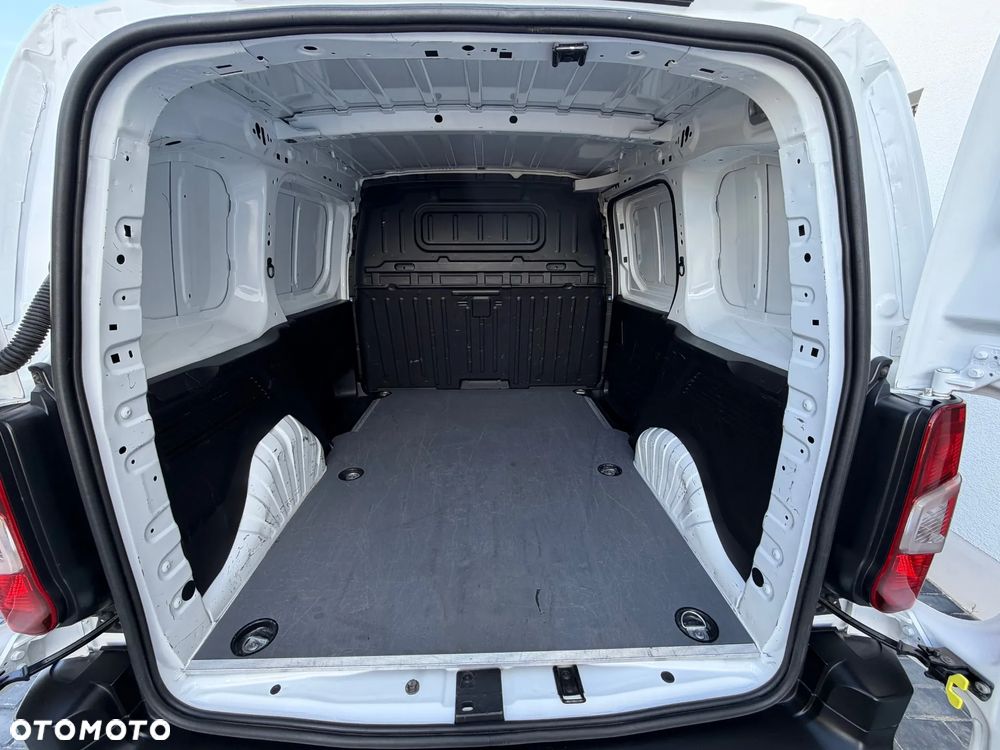 Toyota Proace City - 19