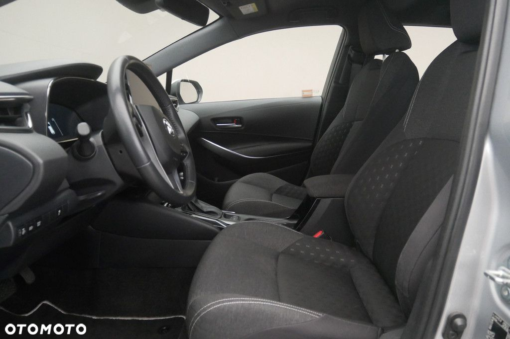 Toyota Corolla - 12