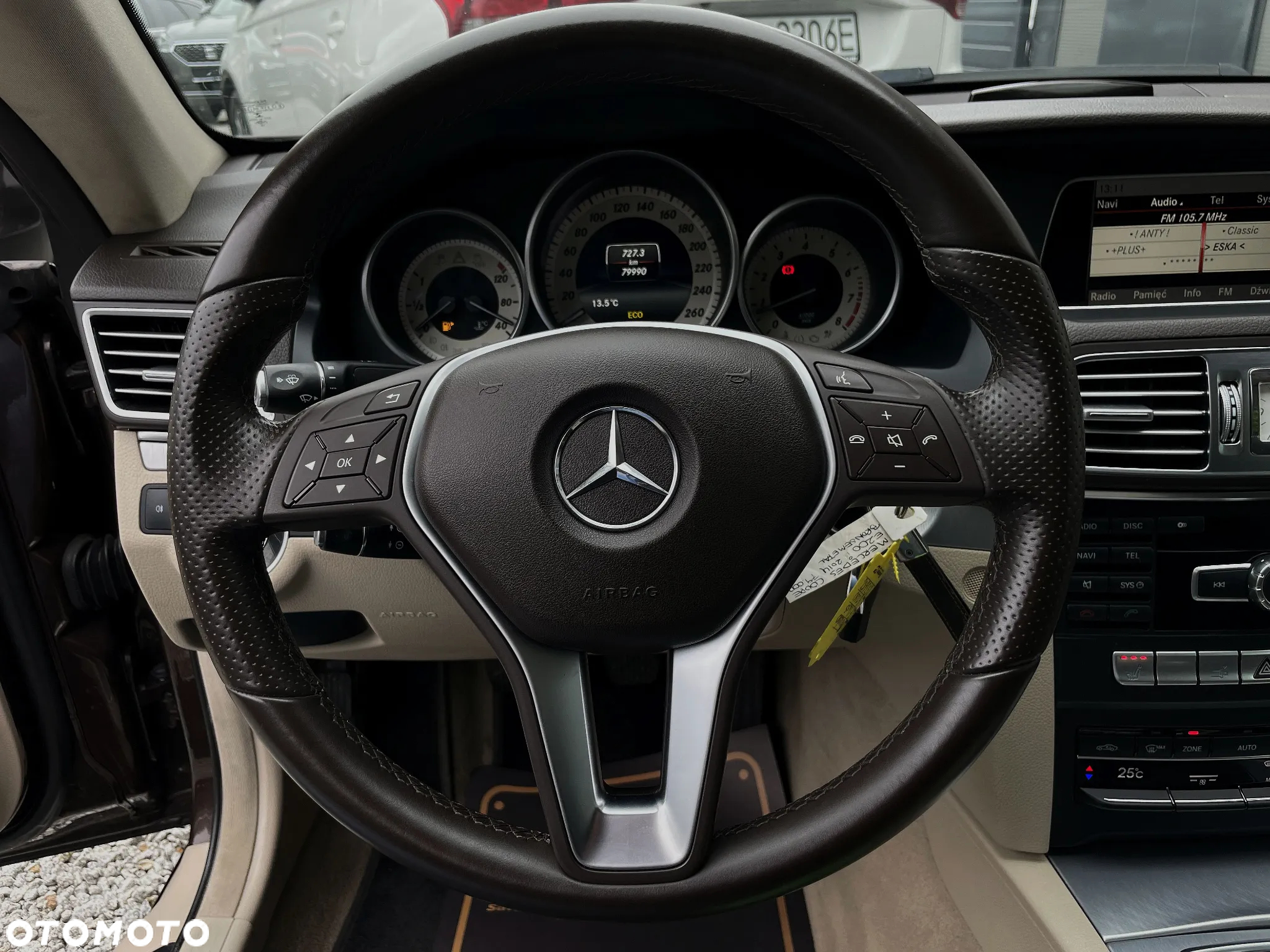 Mercedes-Benz Klasa E 200 Coupe - 19