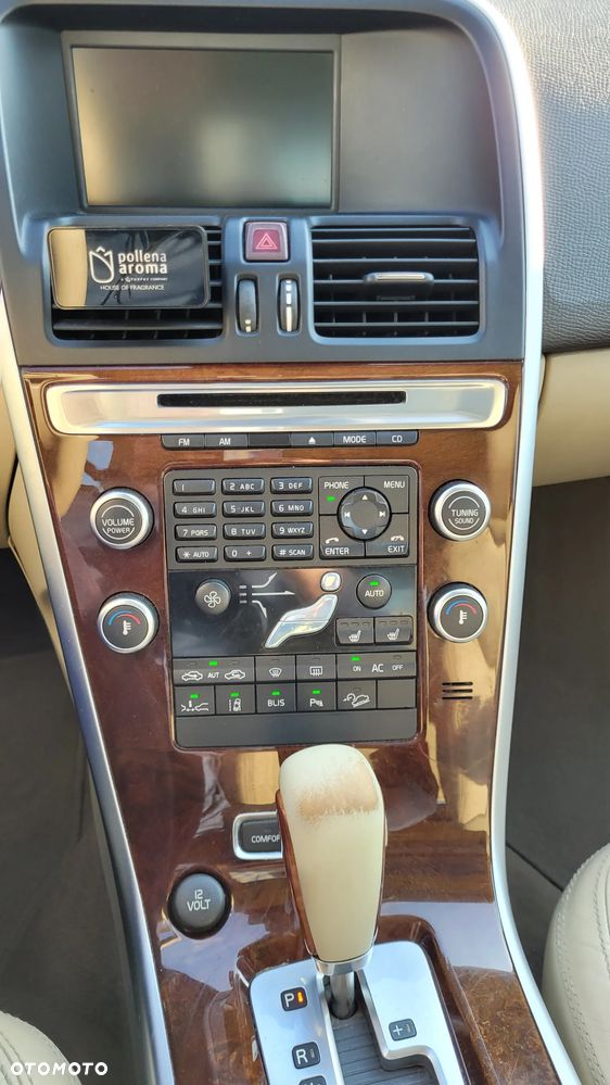 Volvo XC 60 D5 AWD Summum - 7