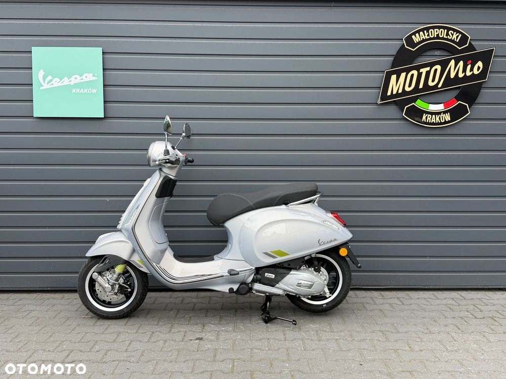 Vespa Primavera - 2