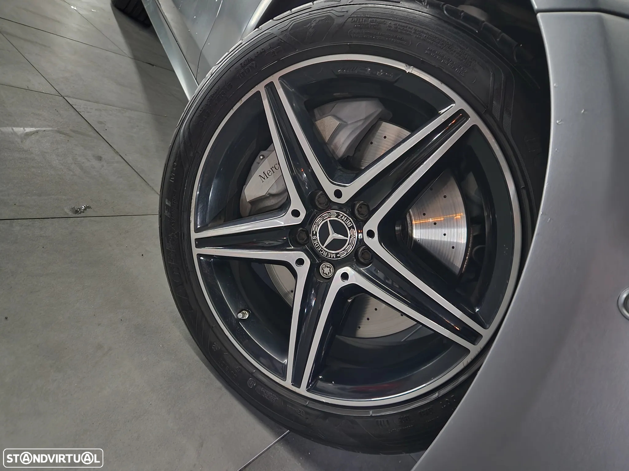 Mercedes-Benz E 300 de AMG Line - 3