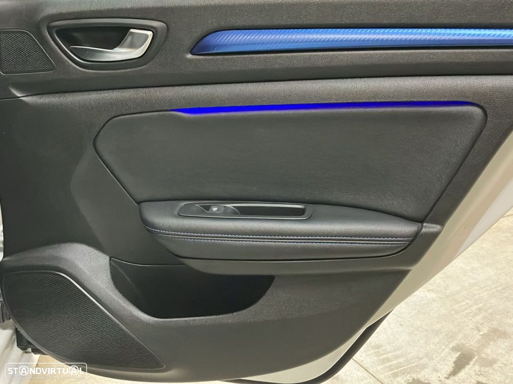 Renault Mégane 1.6 TCe GT EDC - 24