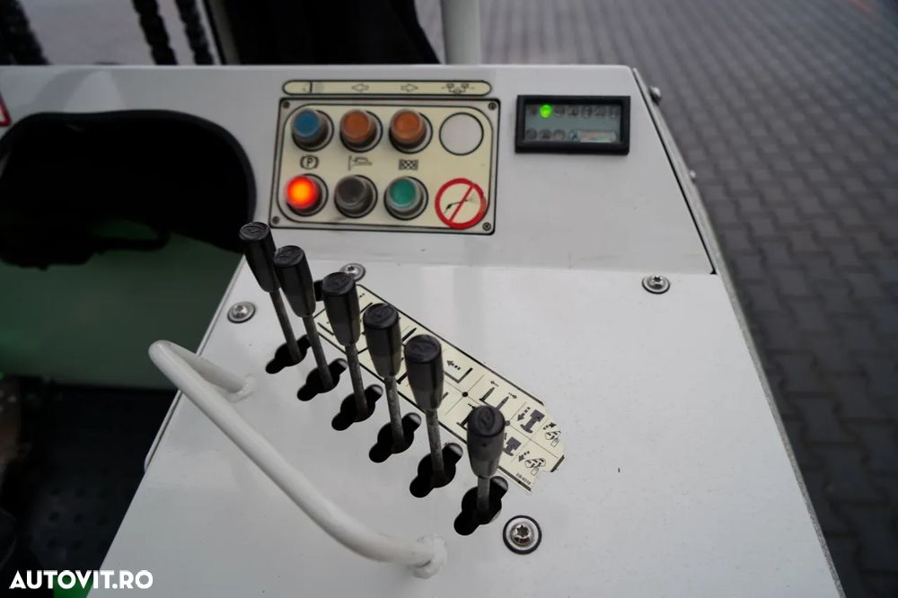 Palfinger Stivuitor / F3-253PX / Montat pe remorcă / Capacitate maximă de încărcare: 2500 kg / 3 m / 2021 / - 26