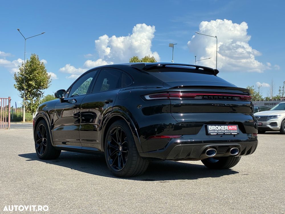 Porsche Cayenne Coupe Turbo E-Hybrid cu pachet GT - 8