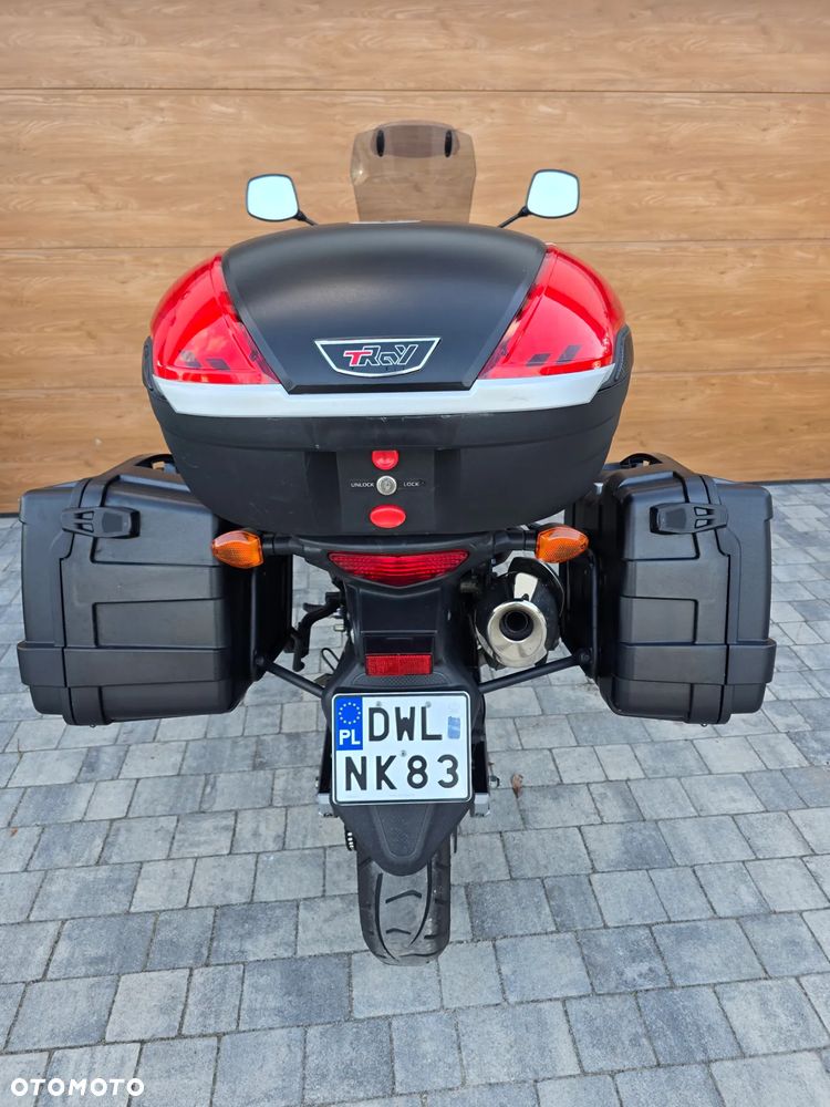 Suzuki V-STROM - 4
