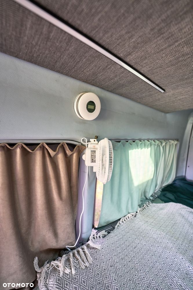 Mercedes-Benz Sprinter - 21