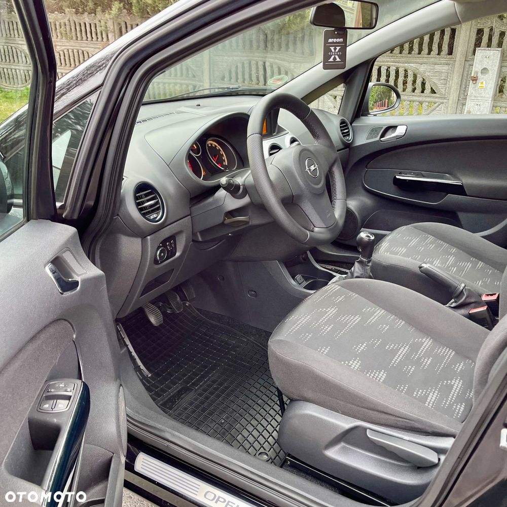 Opel Corsa 1.4 16V Color Edition - 14