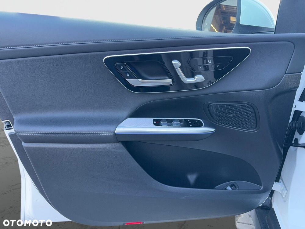 Mercedes-Benz GLC - 19