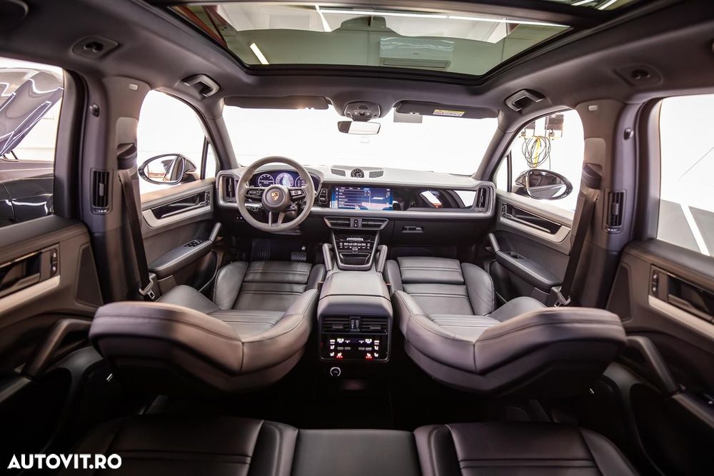 Porsche Cayenne - 16