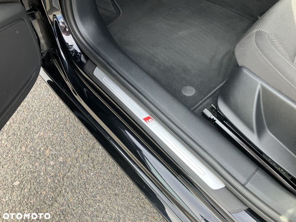 Audi A4 Limousine - 20