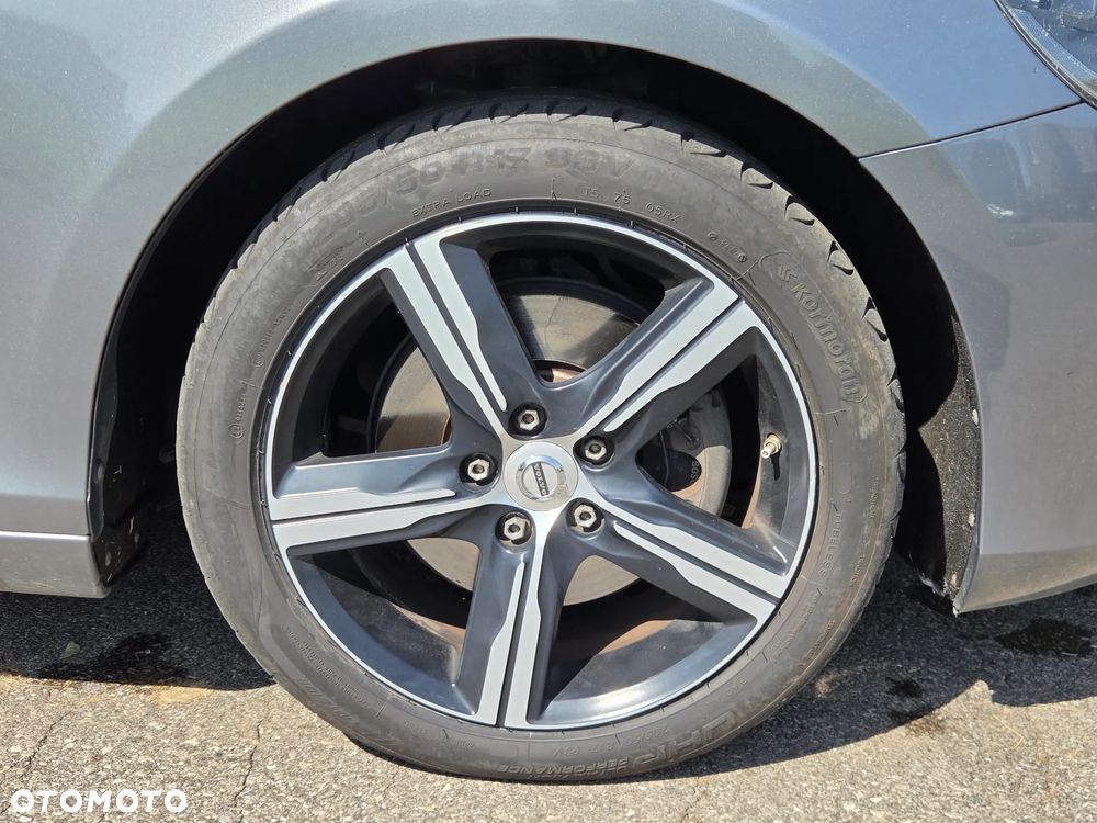 Volvo V40 D2 Momentum - 27