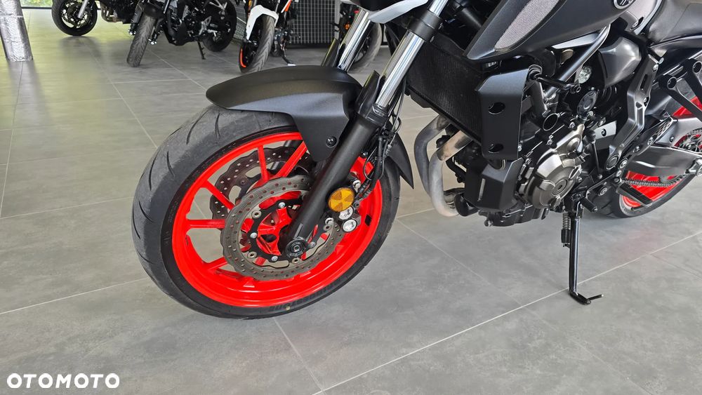 Yamaha MT - 4