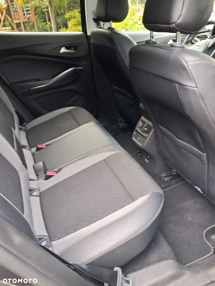 Opel Grandland X 1.2 T GPF Design&Tech S&S - 24