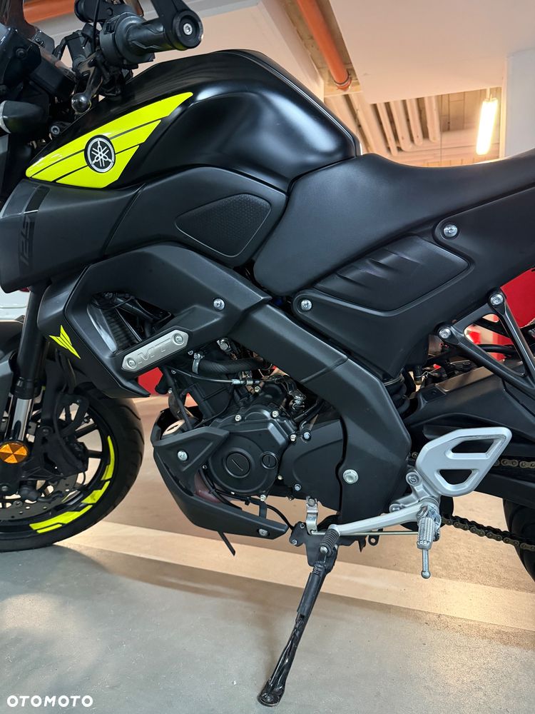 Yamaha MT - 17