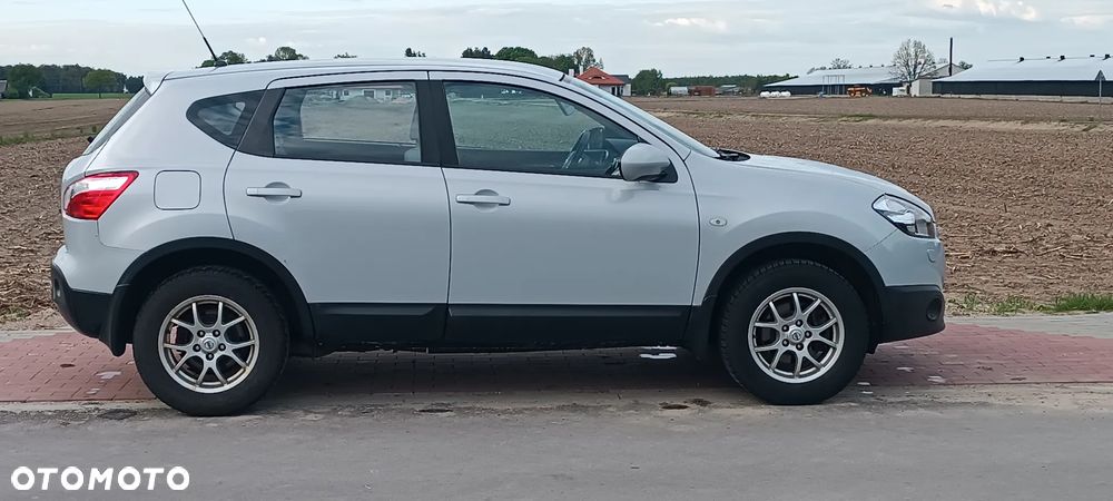 Nissan Qashqai 1.6 visia - 5