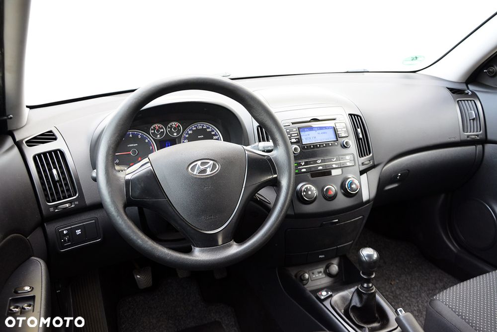 Hyundai i30 1.4 Intro Edition - 15