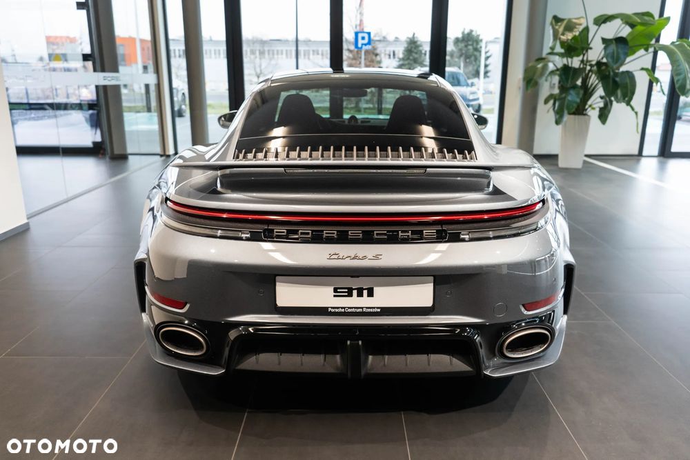 Porsche 911 Turbo S - 5