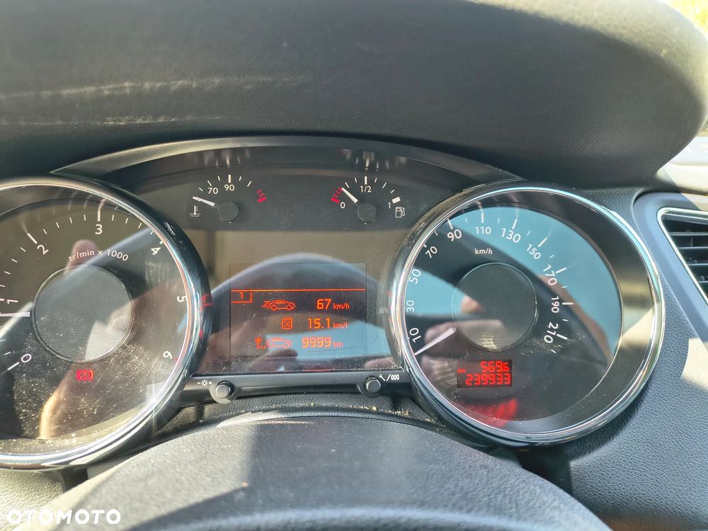 Peugeot 5008 HDI 150 Allure - 9