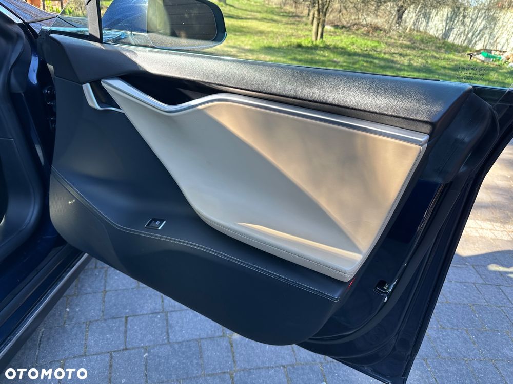 Tesla Model S Performance - 9
