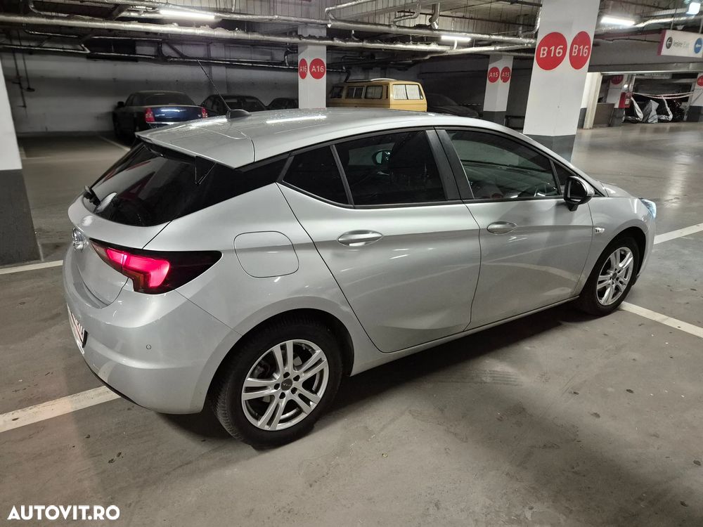 Opel Astra 1.2L Turbo Start/Stop Edition - 9