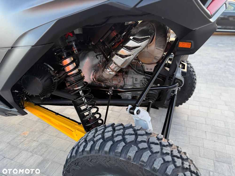 Can-Am Maverick - 19