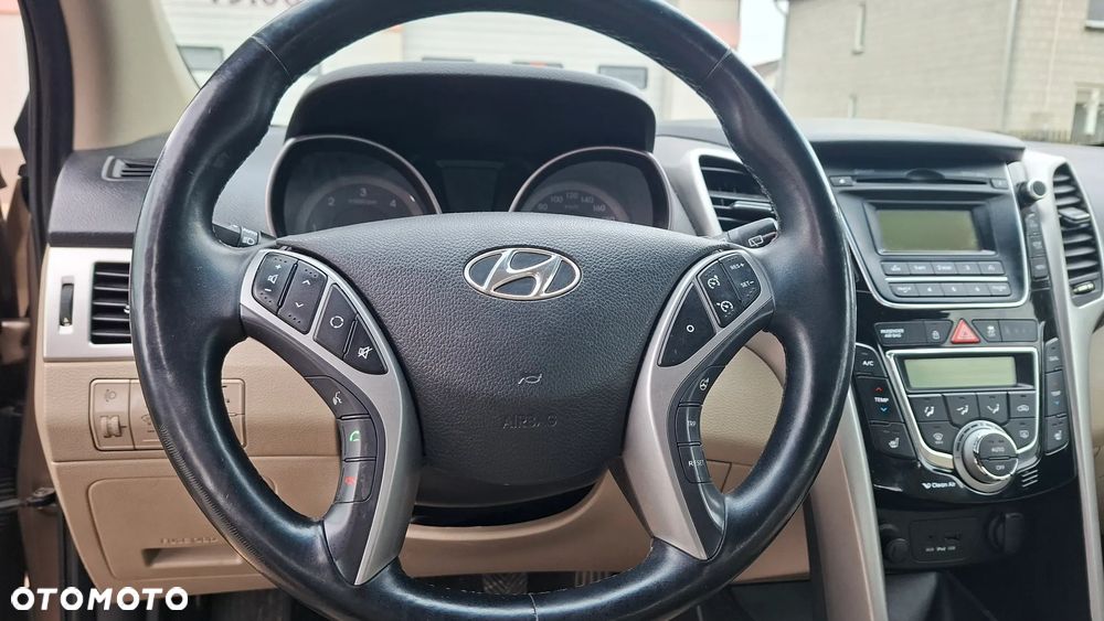 Hyundai i30 1.6 CRDI Select - 2