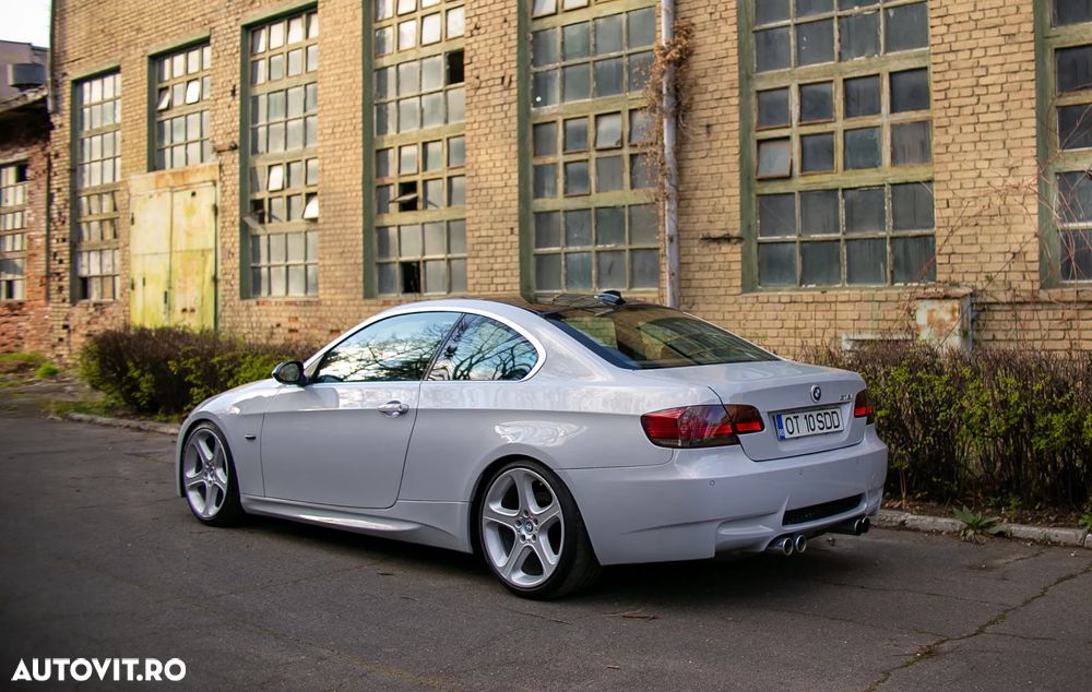BMW Seria 3 325i Aut. M Sport Edition - 7