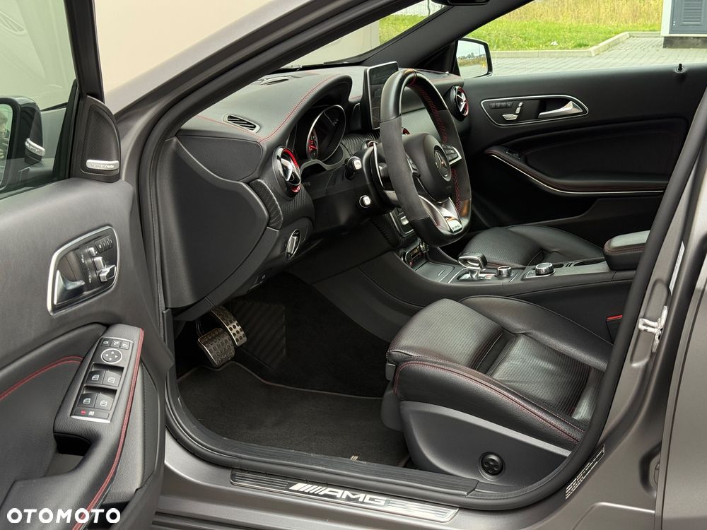 Mercedes-Benz Klasa A AMG 45 4Matic AMG Speedshift 7G-DCT - 12