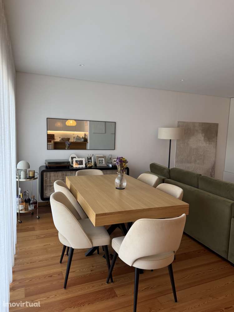 T2 Moderno com Varanda na Prelada - Grande imagem: 4/27