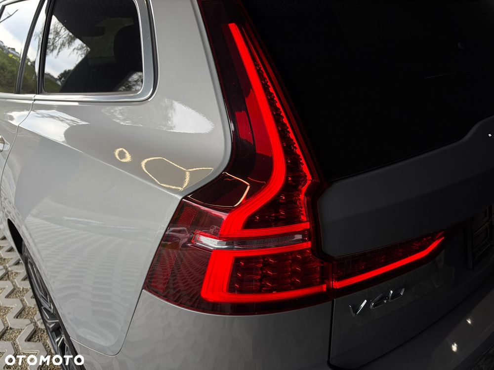 Volvo V60 B3 B Plus Bright - 25