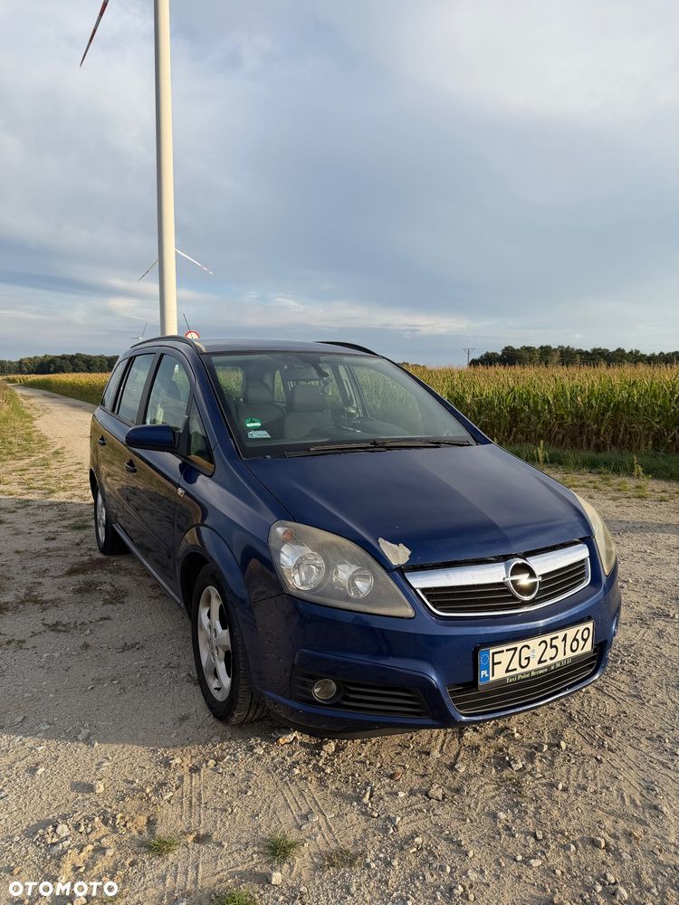 Opel Zafira 1.6 Enjoy - 2