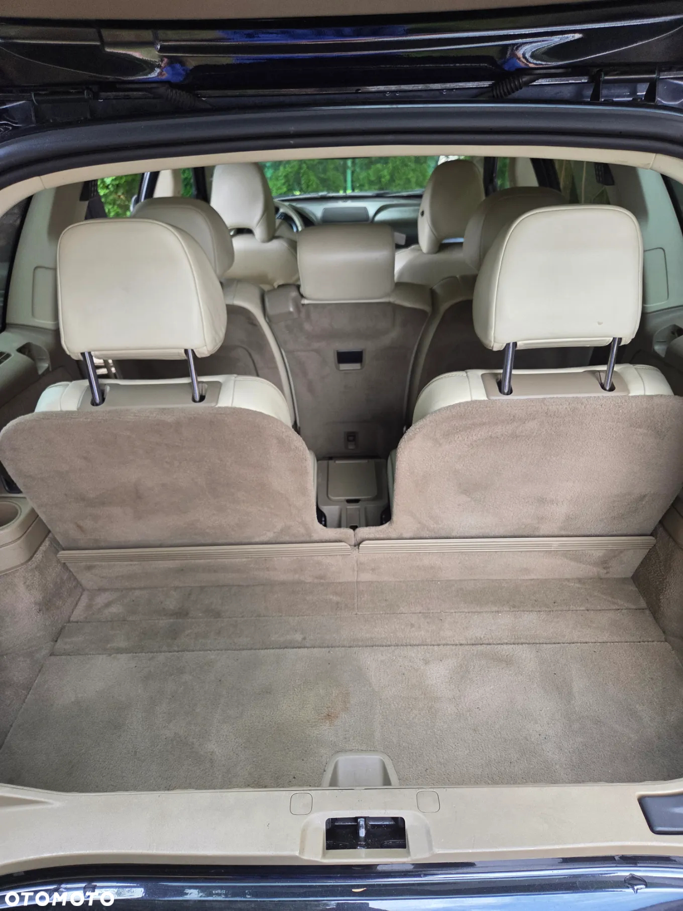 Volvo XC 90 - 9