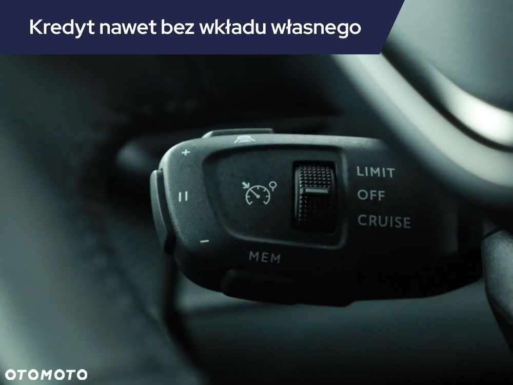 Peugeot 208 - 19