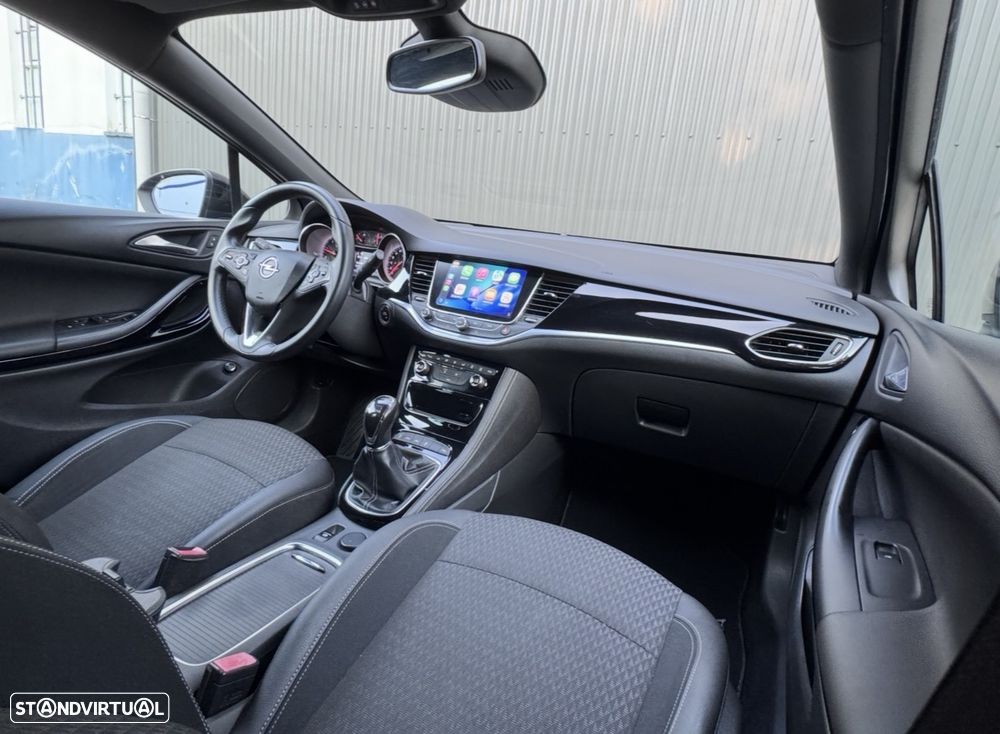 Opel Astra Sports Tourer - 20