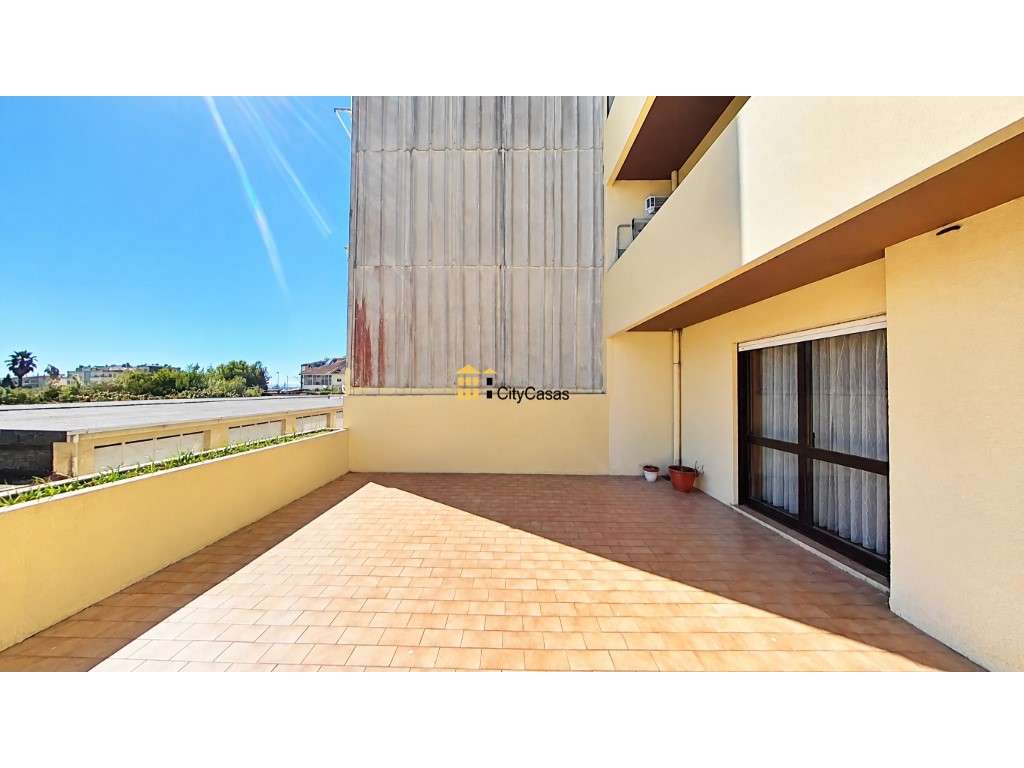T3 C/ Terraço e Garagem em Águas Santas - Grande imagem: 3/30