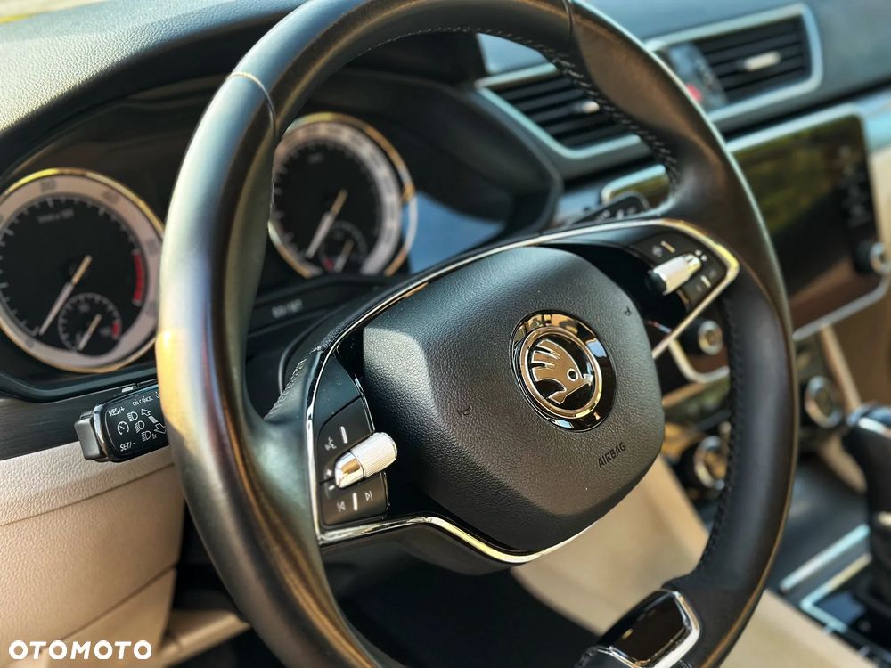 Skoda Superb 2.0 TDI SCR Style DSG - 7