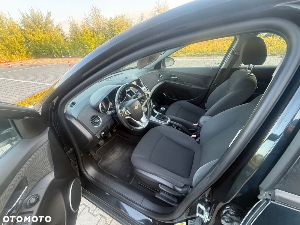 Chevrolet Cruze 2.0 D LT - 23