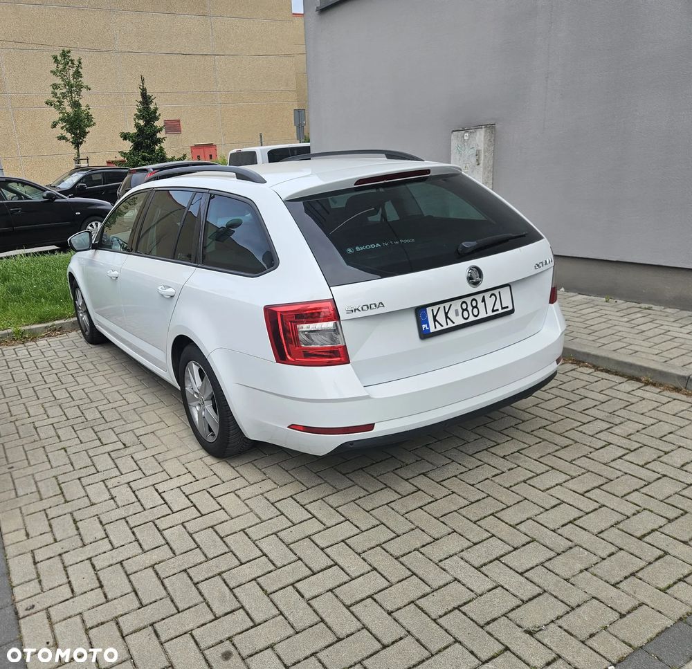 Skoda Octavia 1.4 TSI Ambition DSG - 2