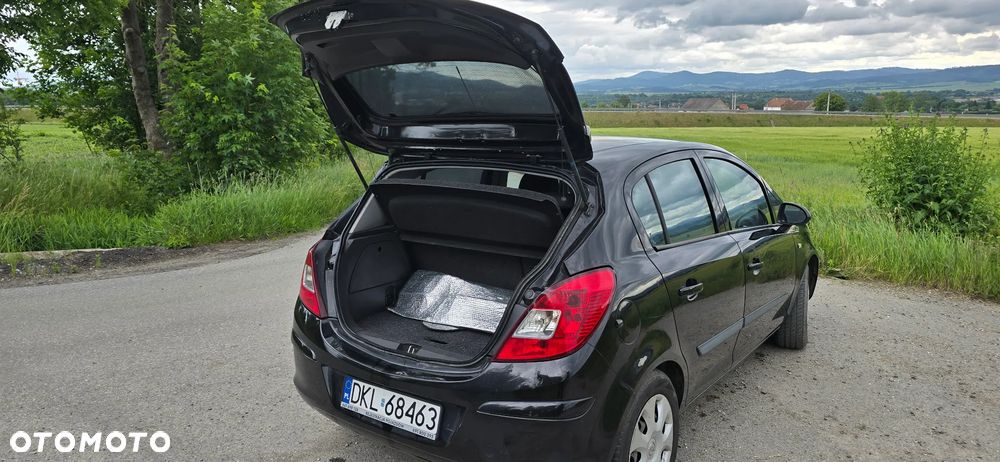 Opel Corsa 1.2 16V - 12