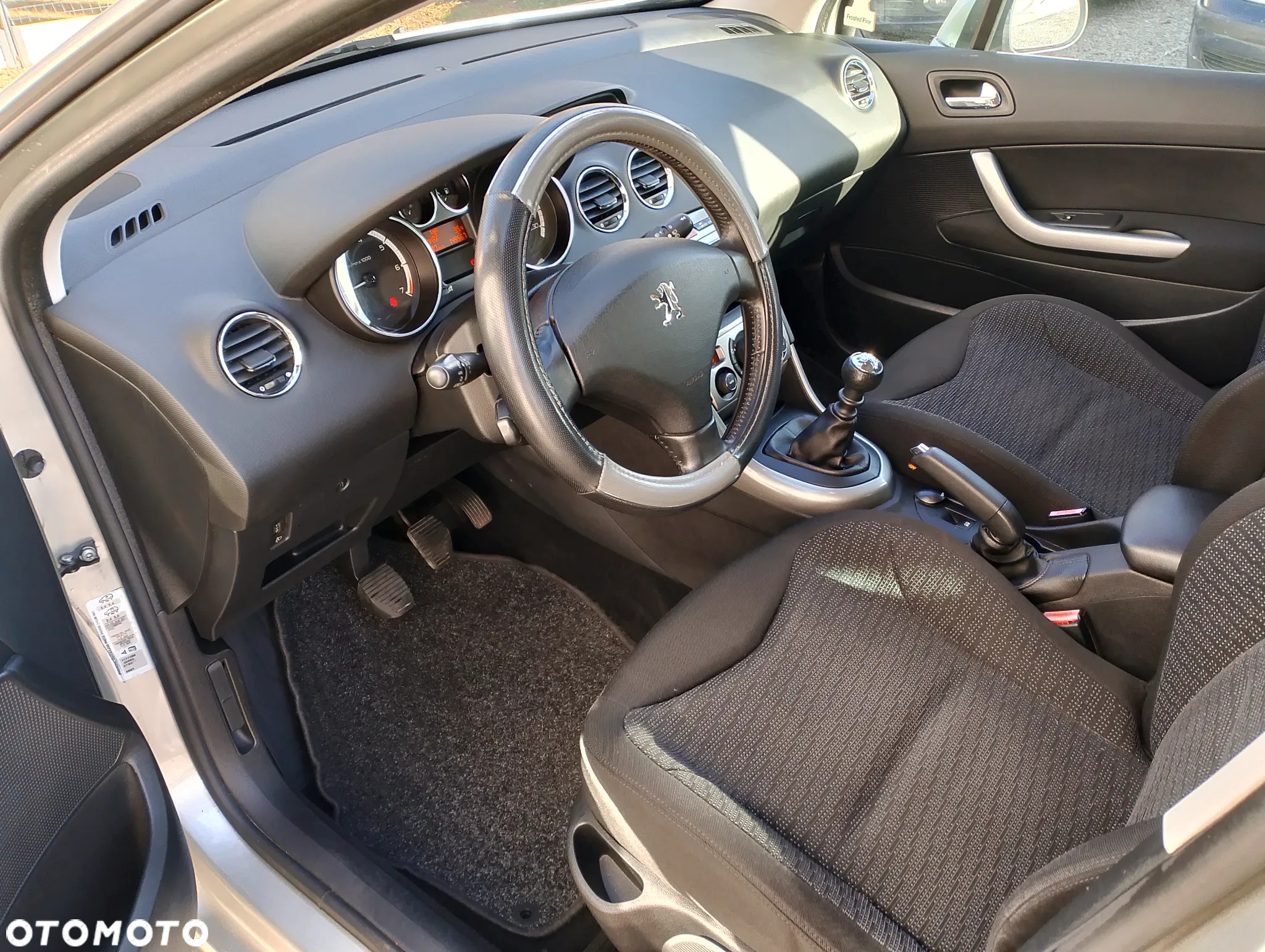 Peugeot 308 150 THP Premium - 5